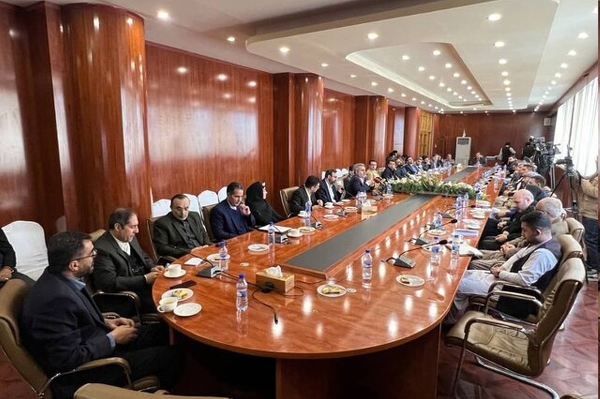 سفارت جمهوری اسلامی ایران در افغانستان اعلام کرد که مرکز تجاری و نمایشگاه دائمی ایران در کابل افتتاح شد.