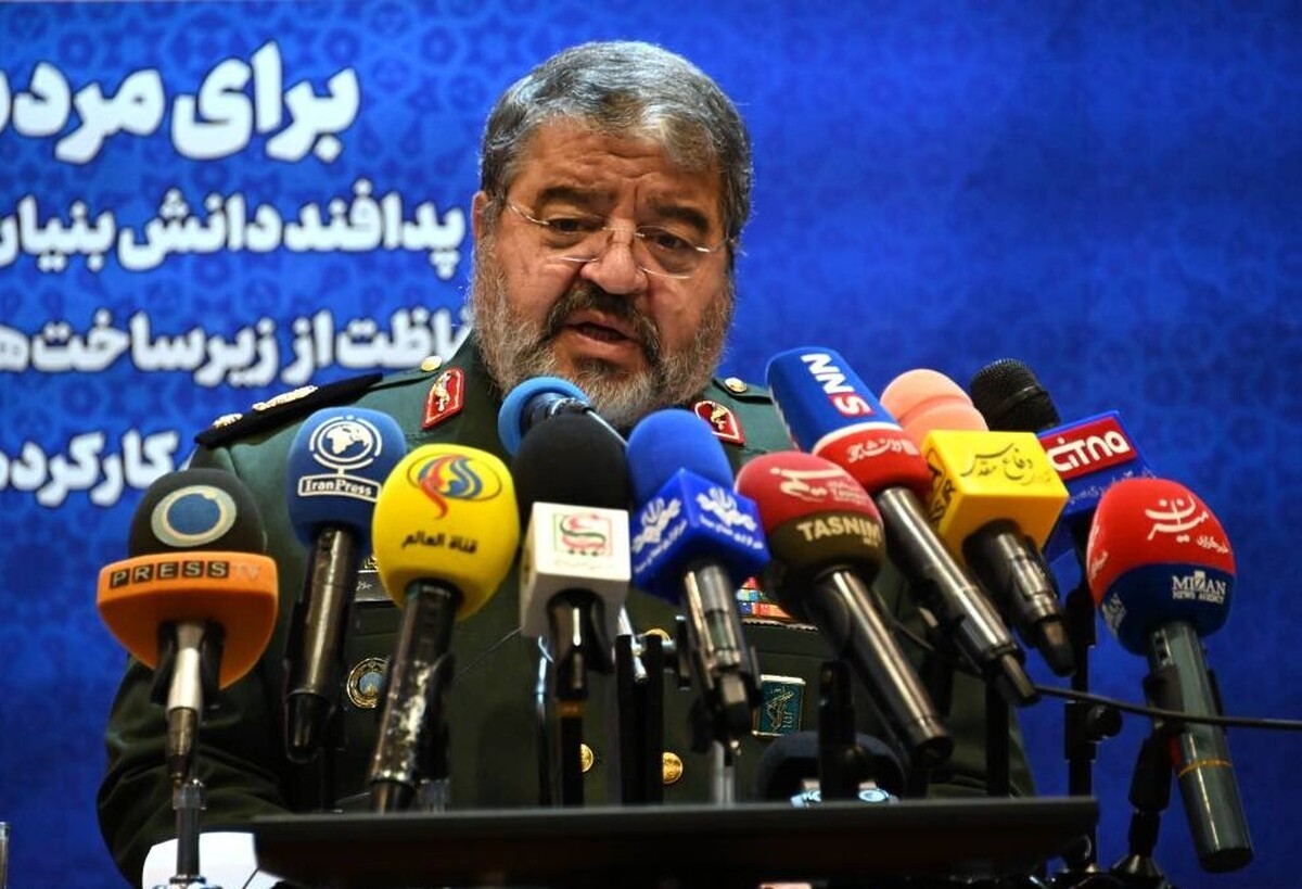 سردار جلالی: مسمومیت‌ها ناشی از مداخله مستقیم جریان نفاق است| مدارس کشور درگیر پدیده هراس اجتماعی شده‌اند