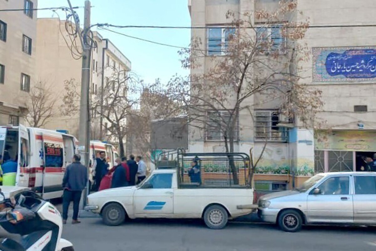 چند روزی است که مسمومیت دانش آموزان مدارس مختلف در کشور به مسئله‌ای بحرانی تبدیل شده و پراکندگی جغرافیایی آن نیز در حال افزایش است.