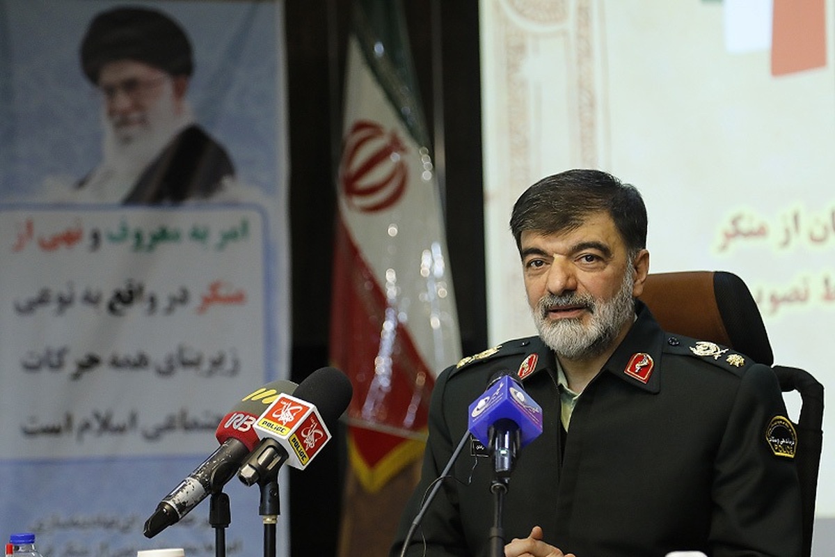 رئیس پلیس کشور گفت: باید در سال ۱۴۰۲ در مجموعه انتظامی کشور فریضه امر به معروف و نهی از منکر نهادینه‌سازی و در امتداد آن به یک فرهنگ سازمانی قالب تبدیل شود.