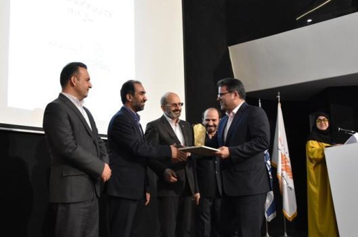 بسته ارزشکارنو بانک تجارت لوح زرین نوآوری برتر ایرانی را در هفتمین دوره جشنواره ملی نوآوری ایرانی که به همت دفتر توسعه فناوری‌ها و نوآوری‌های دانشگاه صنعتی شریف (تکنو شریف) برگزار شد در سال ۱۴۰۱ به خود اختصاص داد.