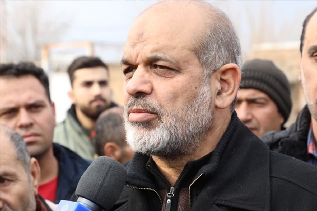 وزیر کشور گفت: با تلاش دستگاه‌های اطلاعاتی و انتظامی، تعدادی از عوامل دست اندرکار ناآرامی‌های مدارس در برخی از استان‌ها دستگیر شدند و کار شناسایی همه این افراد ادامه دارد.