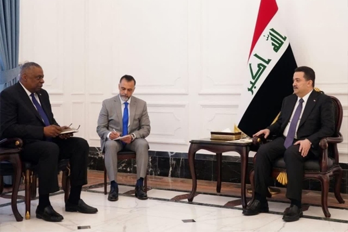 سخنگوی دولت عراق در توضیح دیدار اخیر نخست‌وزیر این کشور و وزیر دفاع آمریکا گفت که «محمد شیاع السودانی» چند بار اشاره کرده است که عراق به نیروهای رزمی خارجی نیازی ندارد.