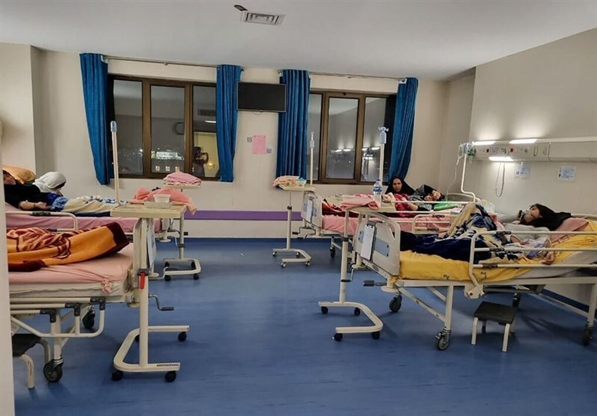 معاون امنیتی و انتظامی وزیر کشور ضمن تشریح اقدامات دستگاه‌ها درباره علل مسمومیت دانش‌آموزان در هفته‌های اخیر، گفت: افرادی در ۵ استان دستگیر شدند که از کادر مدرسه نیستند.