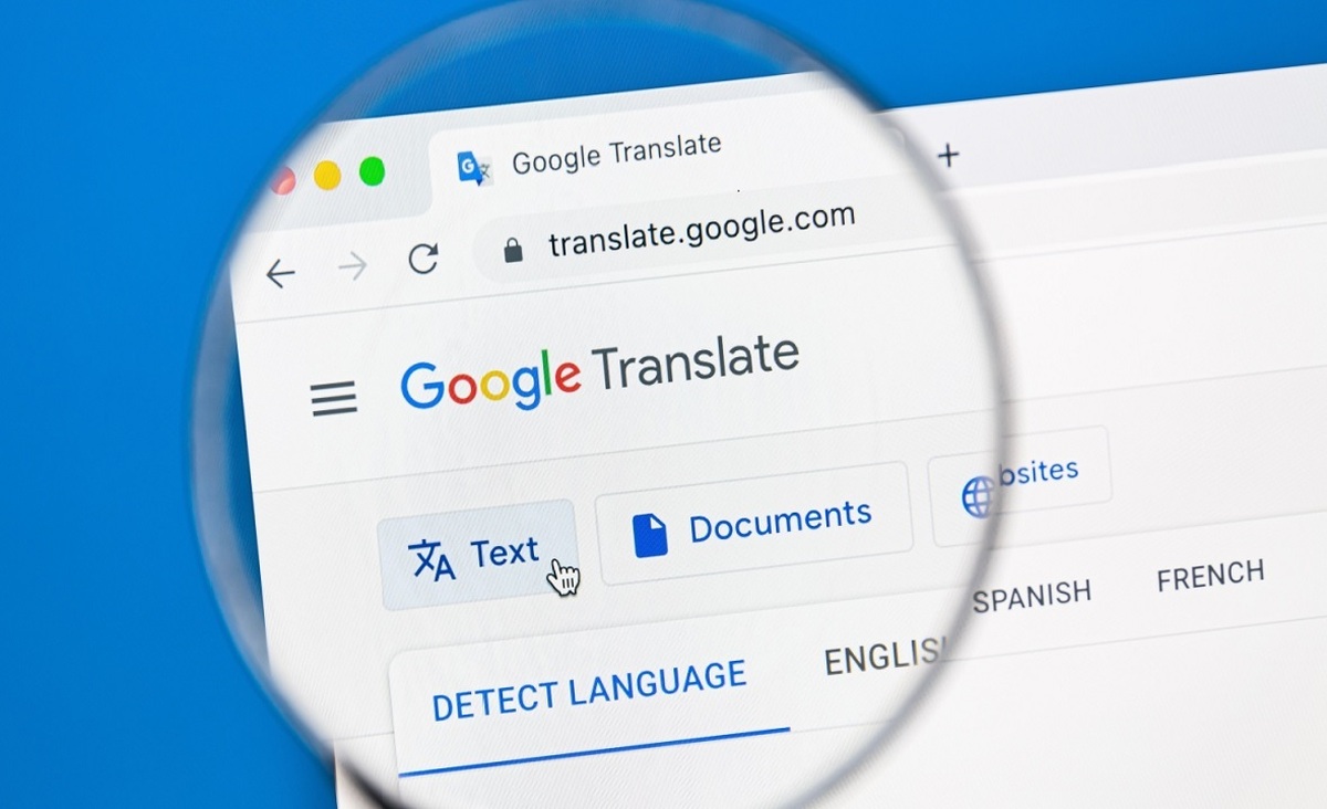 سرانجام ترجمه تصاویر به نسخه وب گوگل ترنسلیت – Google Translate اضافه شد. این قابلیت پیشتر فقط در نسخه موبایل مترجم گوگل بود.