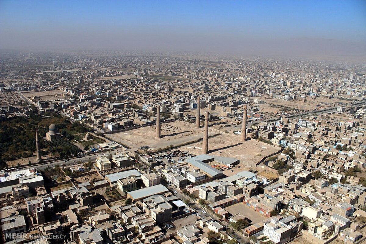  یک روز پس از حمله مسلحانه بر موتر حامل کارمندان ریاست آبرسانی هرات، شاخه خراسان داعش مسوولیت این حمله را بر عهده گرفته است.