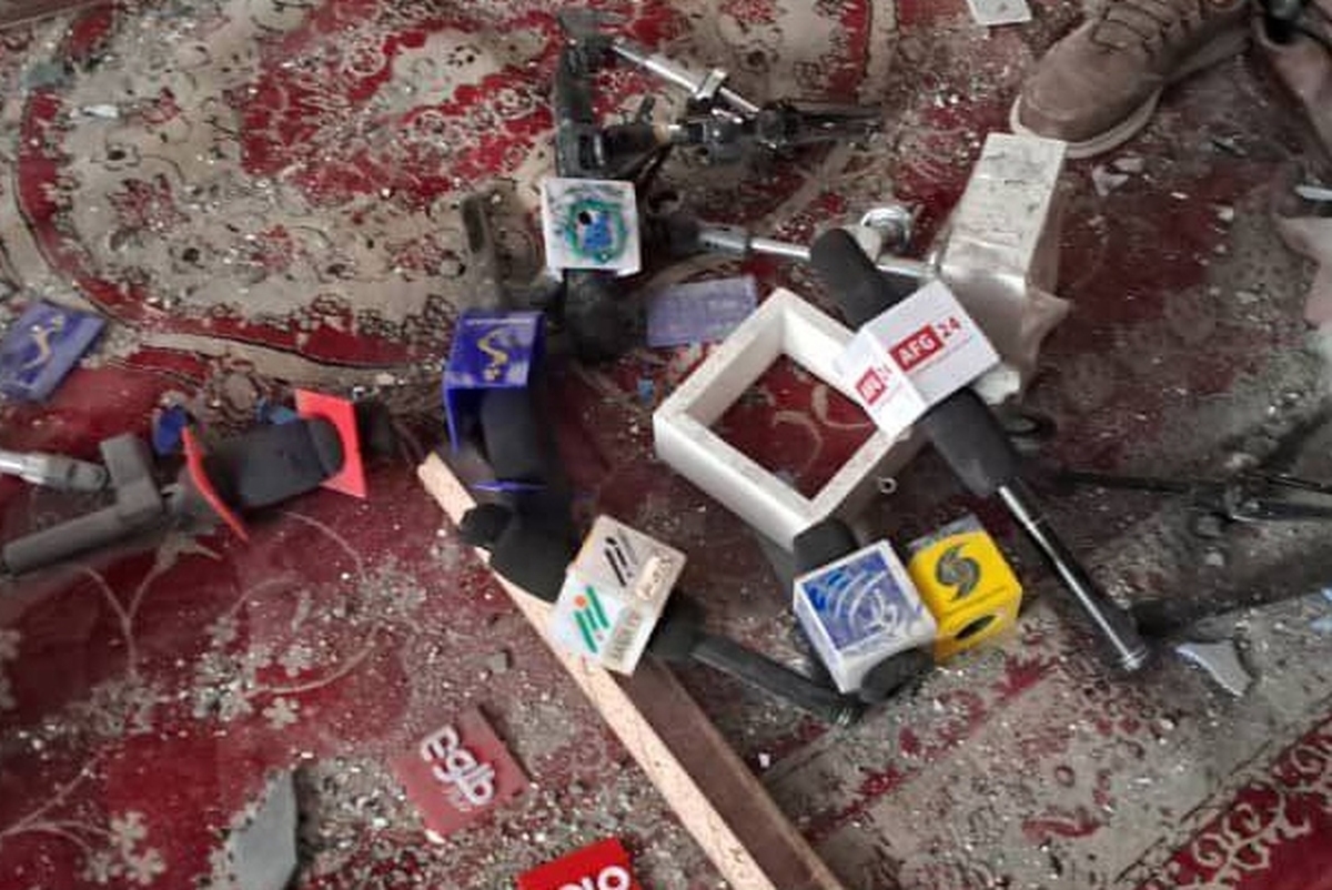 در ادامه‌ی واکنش‌ها به انفجار روز گذشته در دفاتر نمایندگی خبرگزاری صدای افغان (آوا) و مرکز تبیان در مزارشریف، ریچارد بنت، گزارشگر ویژه شورای حقوق‌ بشر سازمان ملل برای افغانستان، خواستار بررسی و پی‌گیری دقیق وقوع این انفجار شده است.