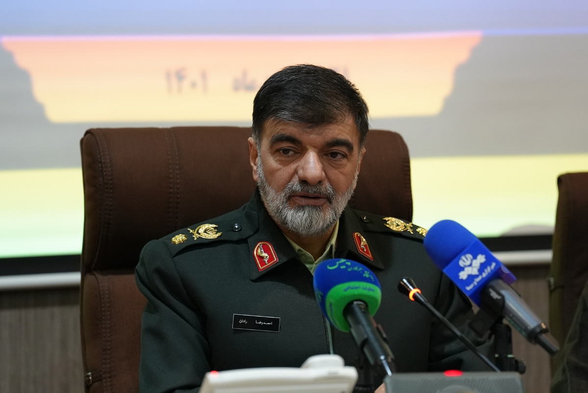 فرمانده کل انتظامی ایران با اشاره به اینکه پلیس فتا برای مجموعه انتظامی اقتدار‌آفرین و هویت‌ساز است، گفت: معماری آینده پلیس فتا، تخصص‌گرایی، آینده‌نگری و انقلابی است.