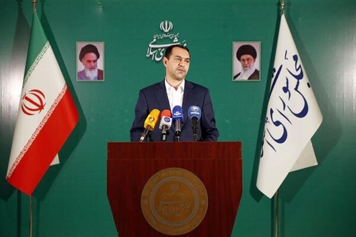 سخنگوی کمیسیون تلفیق لایحه بودجه سال ۱۴۰۲ جزئیات جلسه امروز صبح این کمیسیون را تشریح کرد.