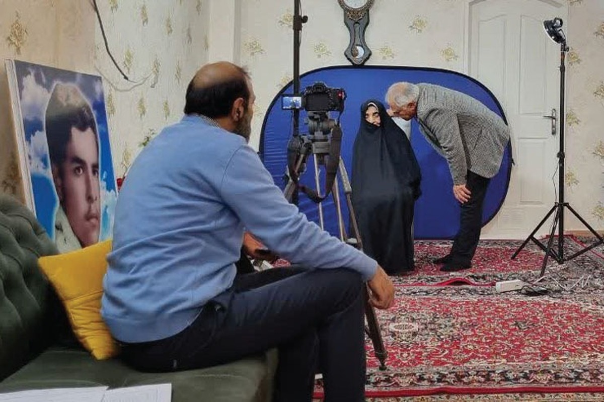 به تازگی مستند کوتاهی از نعمت الله سرگلزایی با نام «مادر» در سیزدهمین جشنواره بین المللی فیلم صد رتبه اول بخش مستند ملی را به دست آورد.