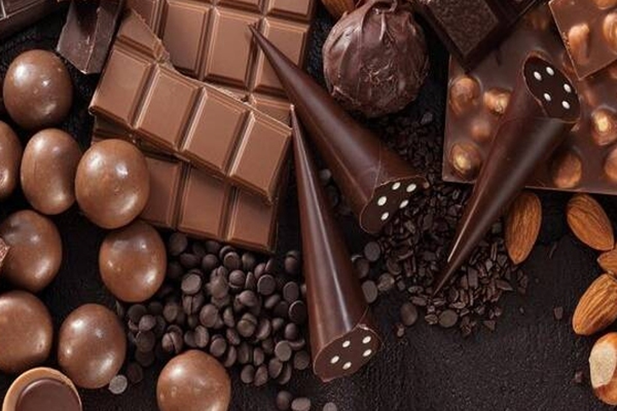 به گفته دبیر انجمن صنفی صنایع بیسکویت، شیرینی و شکلات ایران واحدهای تولیدی ظرفیت خالی دارند و در سال‌ جاری با توجه به افزایش قیمت مواد اولیه و کاهش قدرت خرید مردم این صنعت ۳۰ تا ۴۰ درصد بازار خود را از دست داده است.