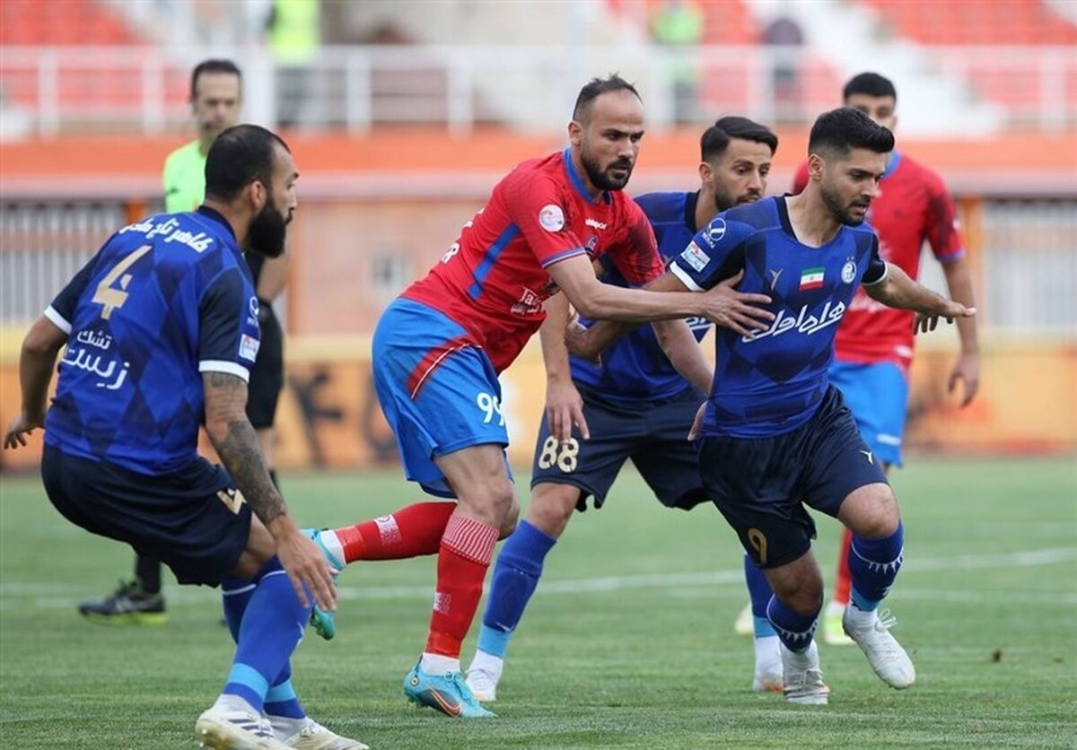 بازیکنان استقلال امشب یک استوری اعتراضی علیه وضعیت اقتصادی باشگاه منتشر کردند.