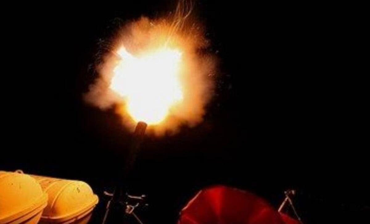 سخنگوی رزمایش مرکب کمربند امنیت دریایی ۲۰۲۳ از اجرای عملیات تیراندازی شبانه به اهداف هوایی در این رزمایش خبر داد.