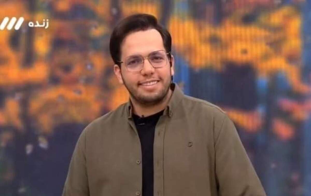 ویدئویی از تقلید صدای هادی عامل توسط حامد سلطانی روی آنتن زنده شبکه سه را مشاهده می‌کنید.