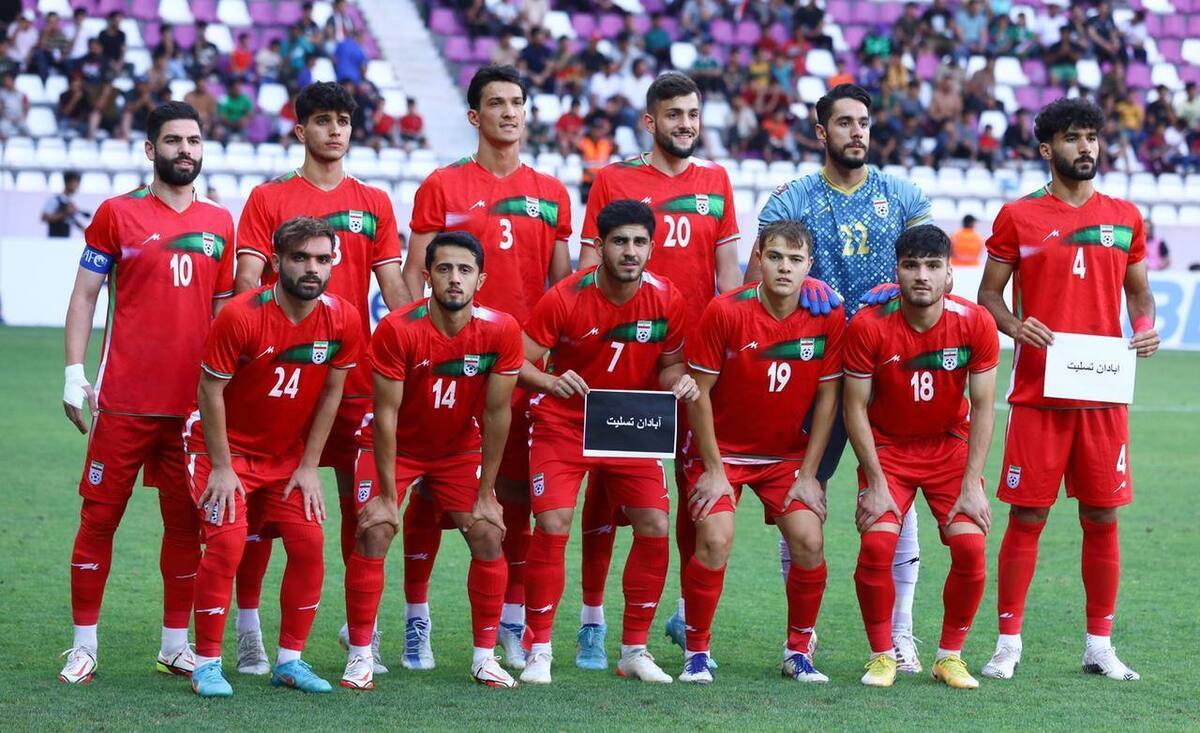 سرمربی اسبق تراکتور و آلومینیوم اراک منتظر پیشنهاد رسمی فدراسیون فوتبال برای پذیرش سکان تیم امید کشورمان است.