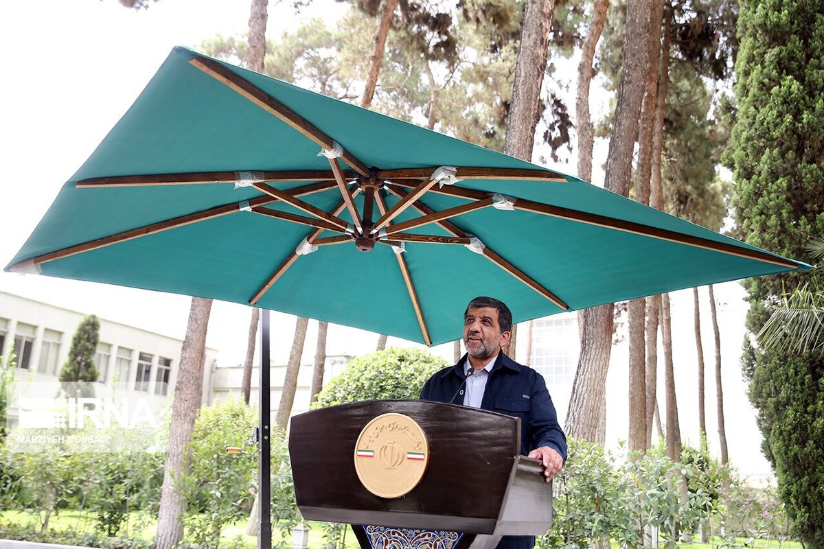 ضرغامی خبر داد: برگزاری جشنواره بین‌المللی هنر‌های سنتی و صنایع‌دستی در تهران+ فیلم