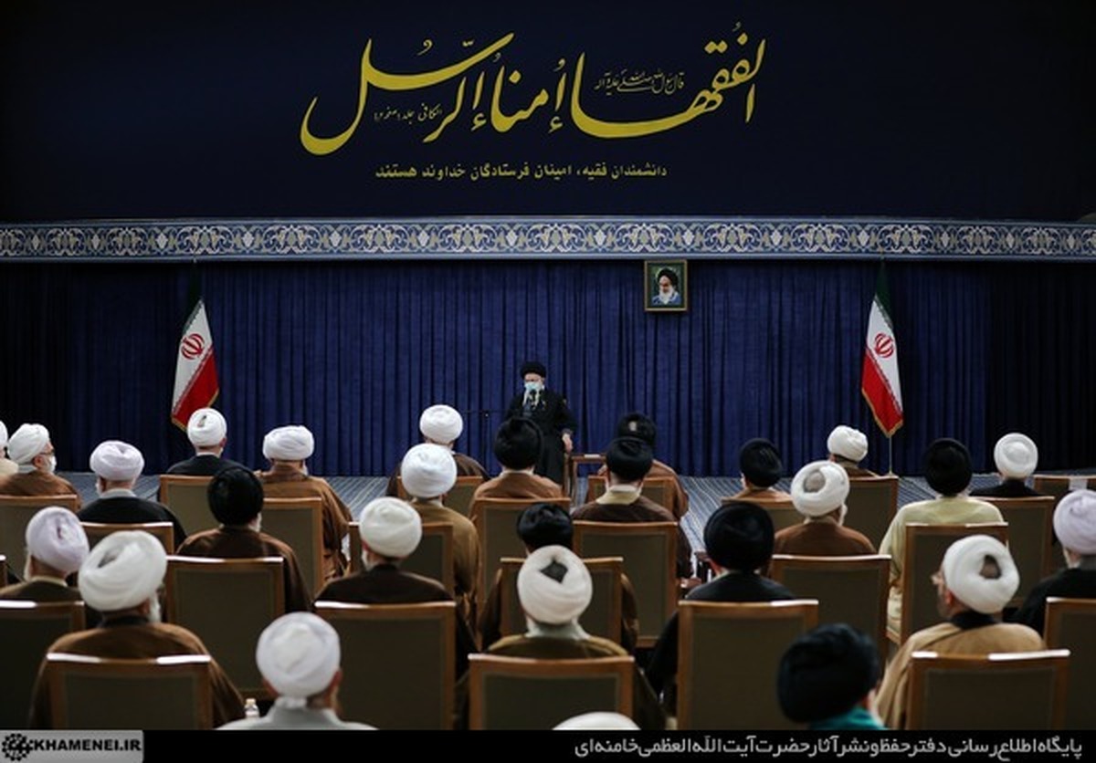 رهبر معظم انقلاب اسلامی گفتند: بنیه قویِ مردمی نظام، ثروتی ملی است که خداوند با آن، حجت را بر علما و همه مسئولان نظام تمام کرده است و همه باید در حفظ و افزایش این سرمایه عظیم، بی‌وقفه تلاش کنیم.