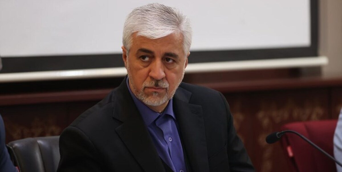 بالگرد حامل وزیر ورزش و جوانان که ۱۶ مسافر داشته است هنگام نشستن (لندینگ) سقوط می‌کند. در این حادثه یک نفر جان خود را از دست داد. توضیحات سخنگوی سازمان هلال احمر کشور را درباره این سانحه ببینید.