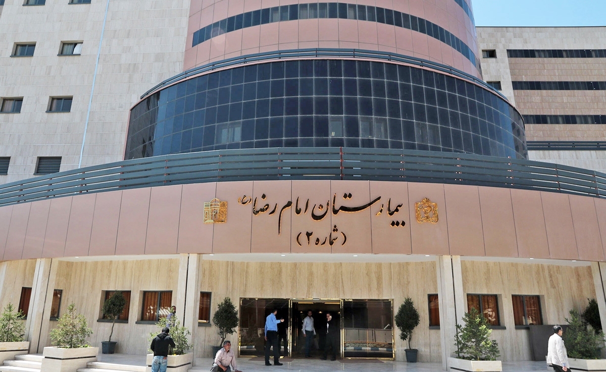 آیین افتتاح هم‌زمان هشت پروژه درمانی در بیمارستان امام رضا(ع) که با سرمایه‌گذاری آستان قدس رضوی به بهره‌برداری رسیده است، صبح امروز با حضور حجت‌الاسلام احمد مروی تولیت آستان قدس رضوی و جمعی از مدیران، اصحاب رسانه و کادر درمان در تالار شهید هاشمی نژاد این بیمارستان برگزار شد.