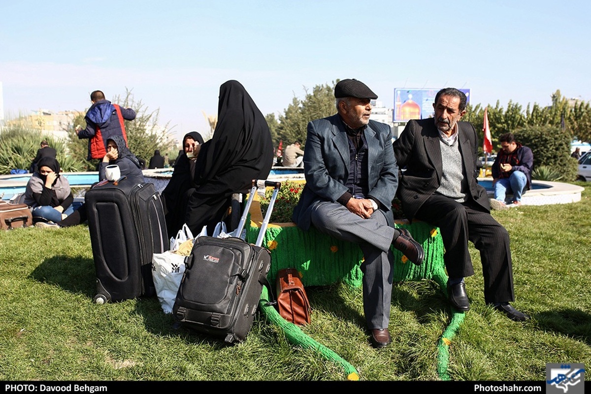 معاون گردشگری اداره کل میراث فرهنگی، گردشگری و صنایع دستی خراسان رضوی گفت: ۷۳۷ خانه مسافر در ایام تعطیلات نوروزی در سطح استان مجوز فعالیت دارند.