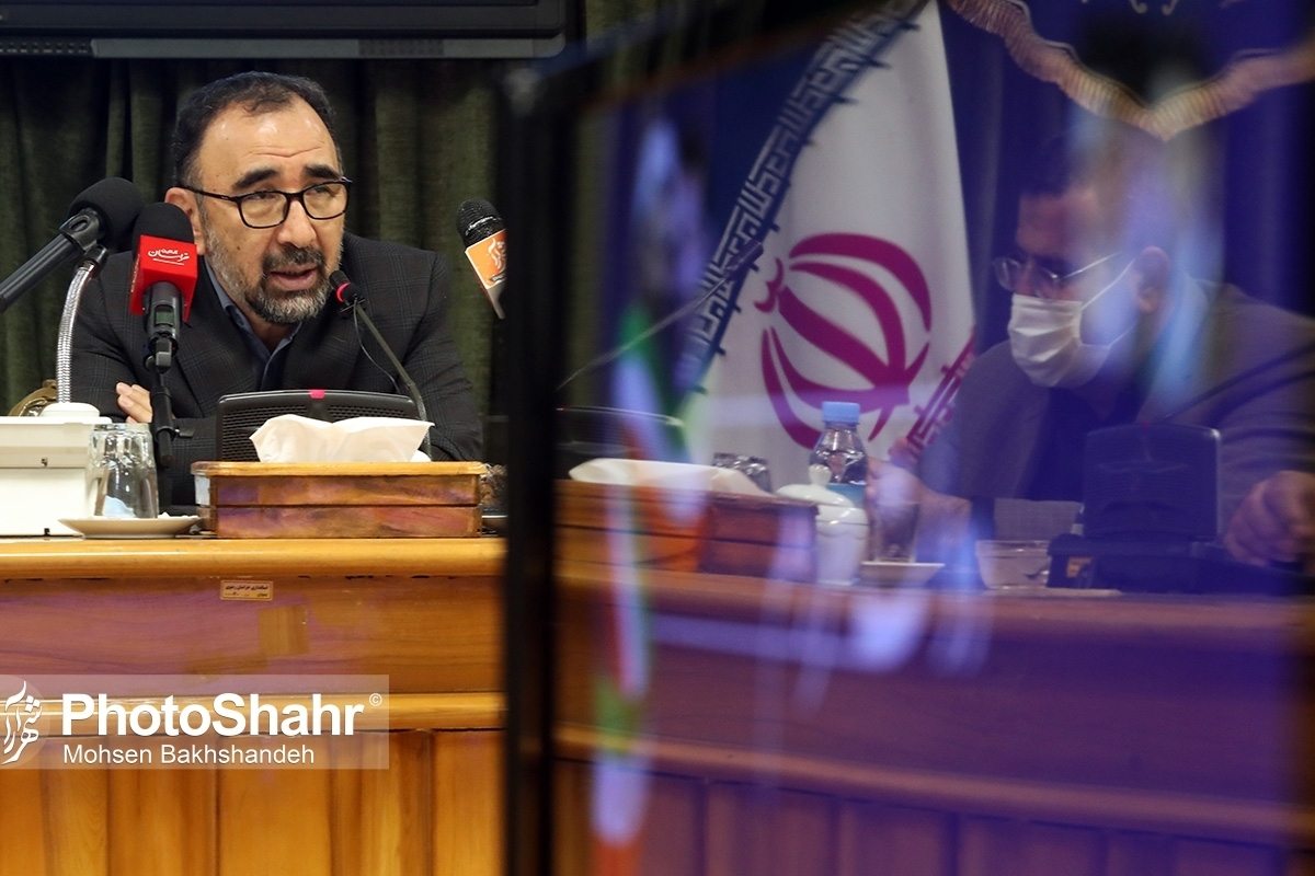 استاندار خراسان رضوی گفت: سیاست اقتصادی در خراسان رضوی مبتنی بر مساله محوری و مزیت محوری است و باید از مزیت‌های استان مانند مرز، صادرات و واردات، ترانزیت، معادن، کشاورزی و دام‌پروری بهره گرفته شود