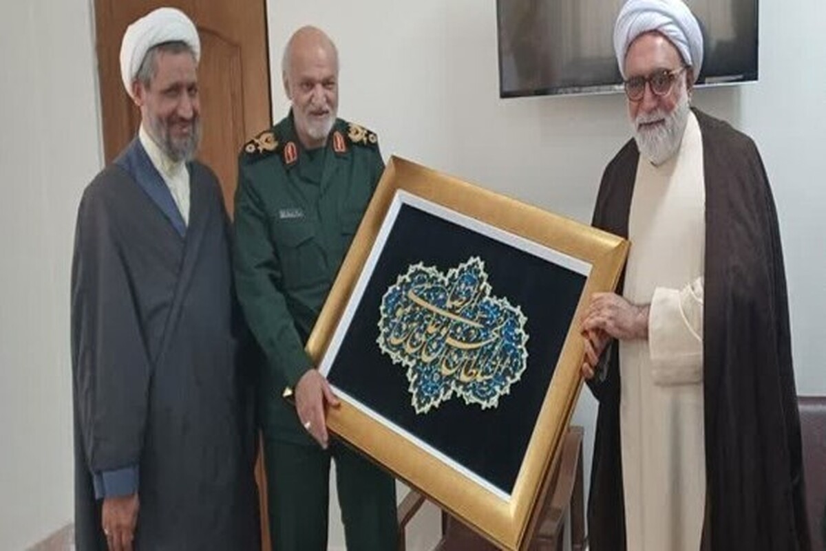 همزمان با اعیاد شعبانیه و به مناسبت روز پاسدار، تولیت آستان قدس رضوی با حضور در ستاد فرماندهی سپاه امام رضا علیه السلام با سردار غیاثی، نماینده، ولی فقیه و هیات رئیسه سپاه استان دیدار و گفتگو کرد.