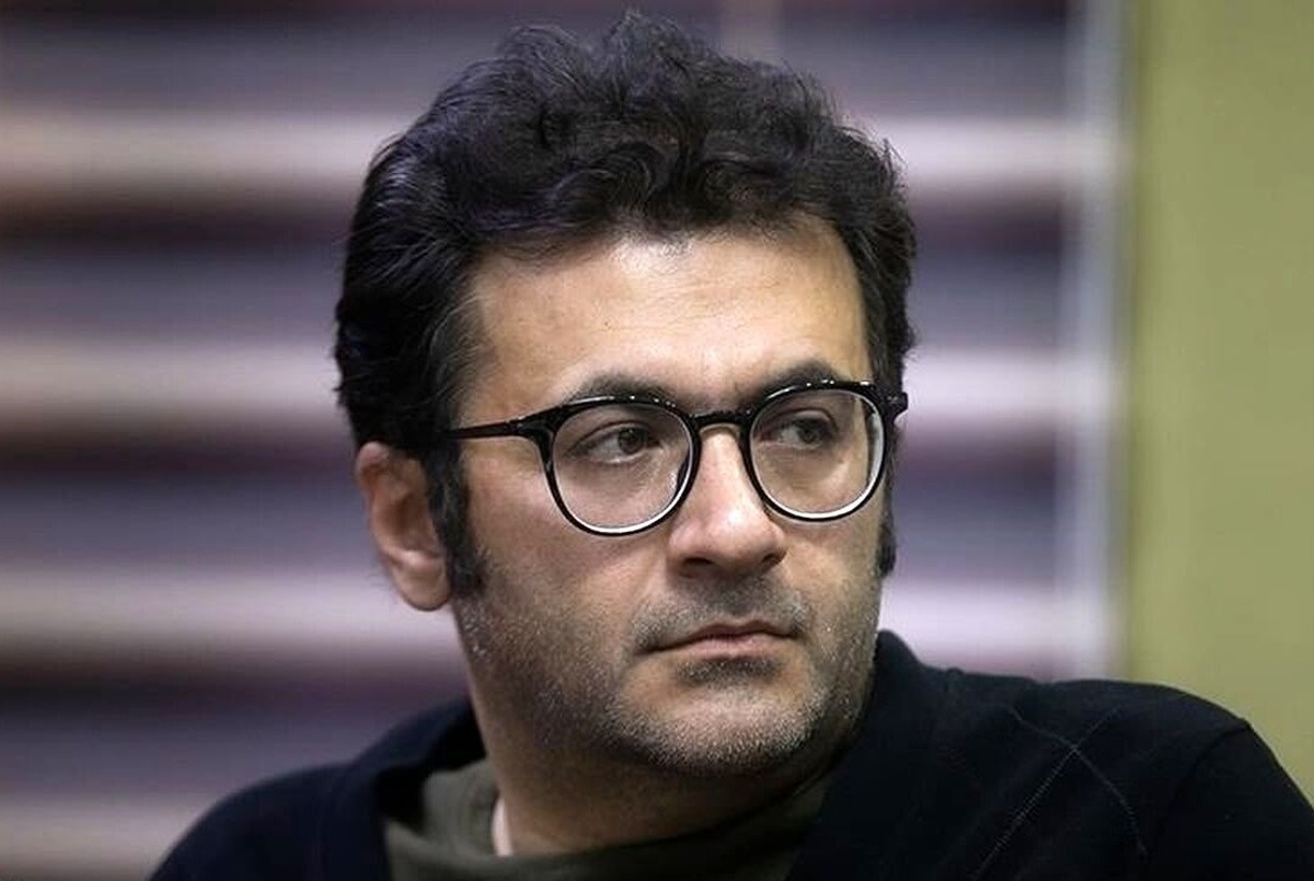 پیکر شهرام عبدلی، بازیگر سینما و تلویزیون حوالی ساعت ۱۰ صبح امروز از خانه هنرمندان به سمت قطعه هنرمندان تشییع و بدرقه شد.
