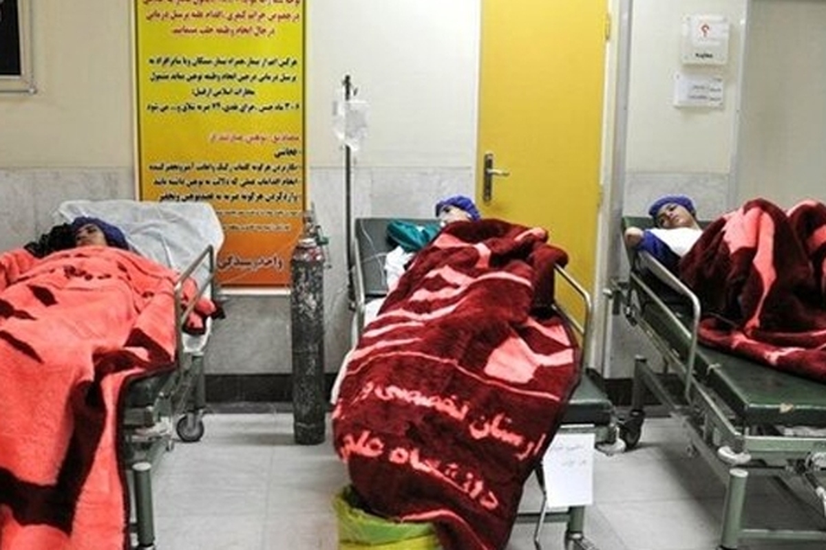 دانشگاه علوم پزشکی قم بیان کرد: در پی اعلام مسمومیت در مدارس قم، ۷ دانش‌آموز راهی بیمارستان شدند.