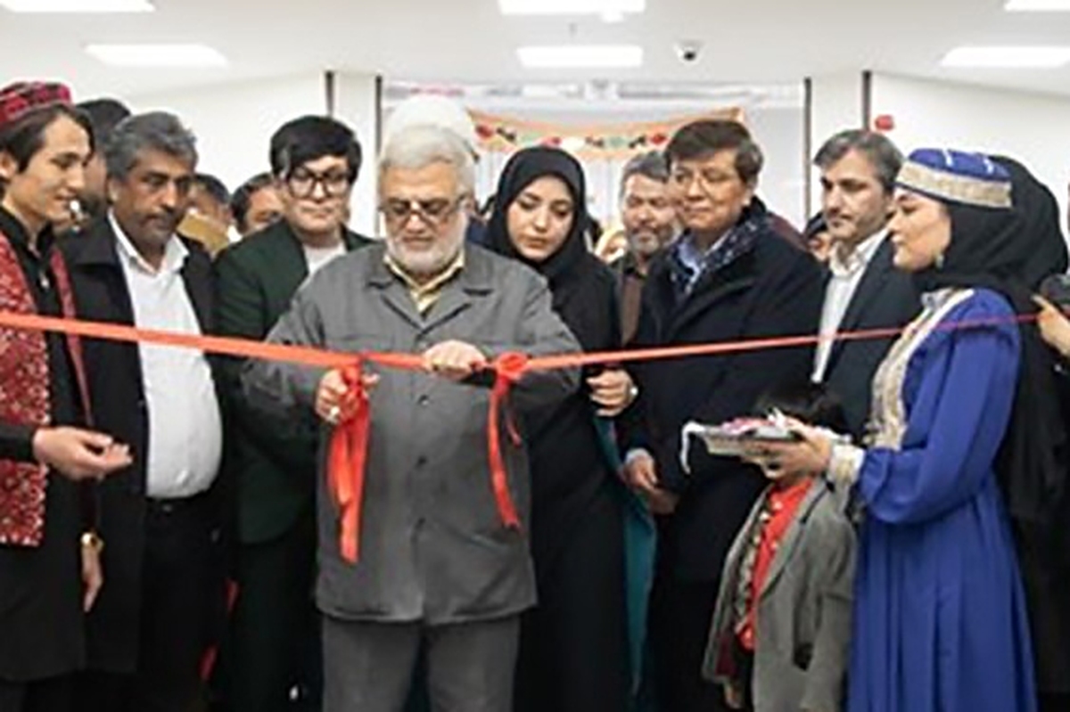 نمایشگاه «هم‌خانه» در باغ کتاب تهران به مدت یک هفته میزبان آثار و دستاورد‌های هنرمندان افغانستانی در رشته هنرهای تجسمی و صنایع دستی خواهد بود.