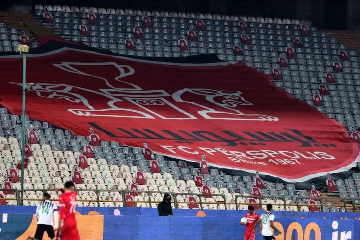 باشگاه پرسپولیس با اعتراض طلبکارانش مواجه شد.