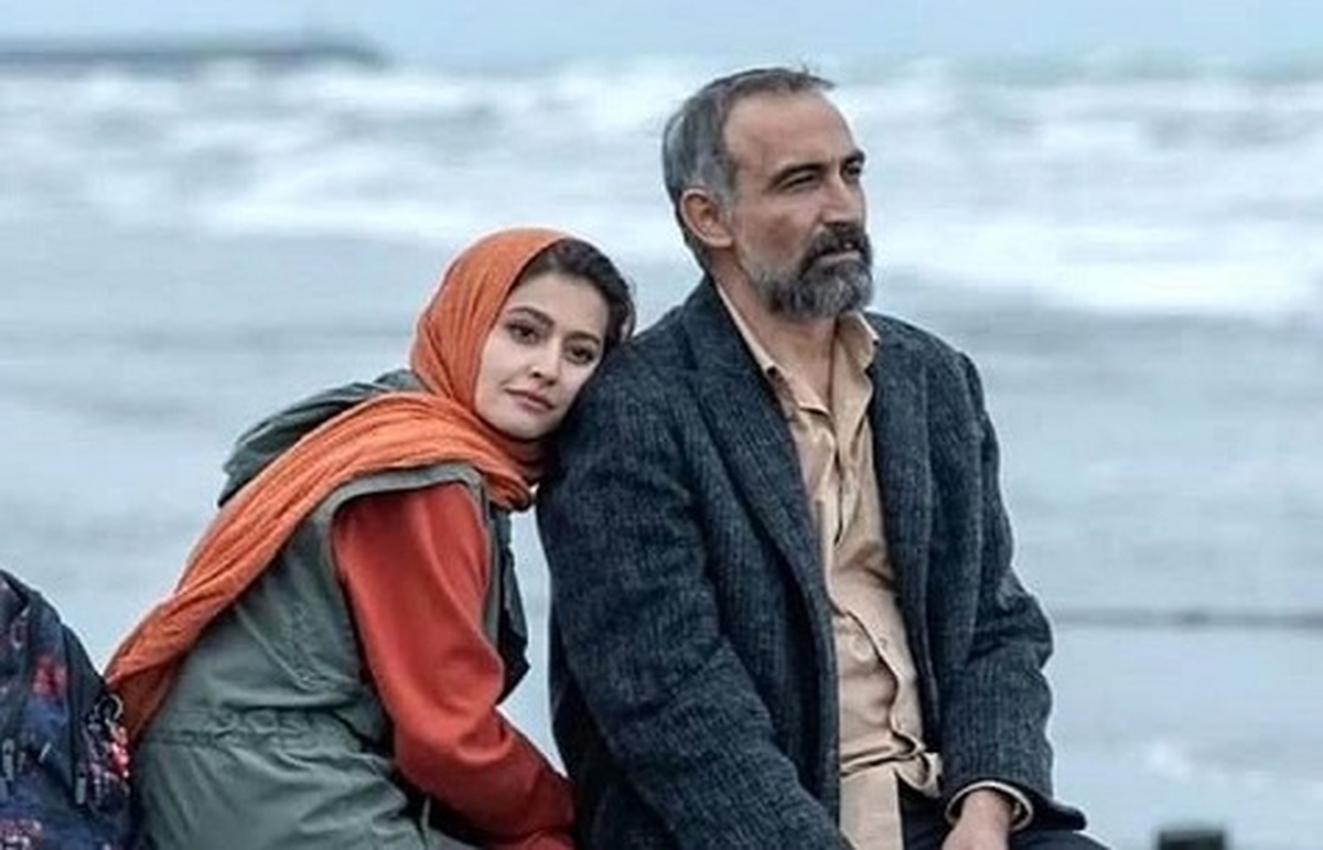 صبح روز چهارشنبه ۱۰ اسفند پخش فصل سوم و پایانی سریال «پوست شیر» در پلتفرم فیلم‌نت آغاز می‌شود و تا پایان فروردین ماه ۱۴۰۲ ادامه خواهد یافت.