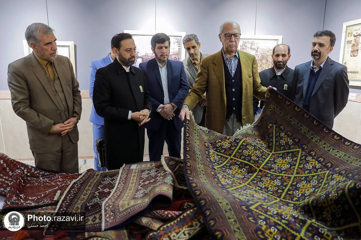 مجموعه‌دار ایرانی مقیم کشور ایتالیا ۱۳۳ تخته فرش و منسوجات نفیس متعلق به ایران و آسیای شرقی را به موزه آستان قدس رضوی اهدا کرد.