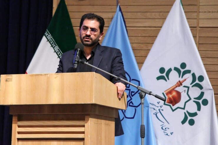 شهردار مشهد گفت: مشهد دارای شورای شهری است که ویژگی‌های منحصر به فردی دارد و ۱۵ نفر از متدین‌ترین و با اخلاص‌ترین نیروهای سطح جبهه انقلاب در این شورا فعال هستند و در این دوره شاهد ترکیب تخصص، جوانی و تجربه هستیم.