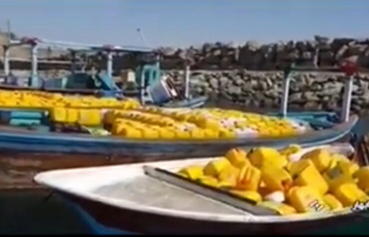 ماجرای قاچاق روغن های خوراکی به آن سوی مرزها ارتباط نزدیکی با چالش تامین روغن خوراکی در بازار مصرف کنندگان دارد.