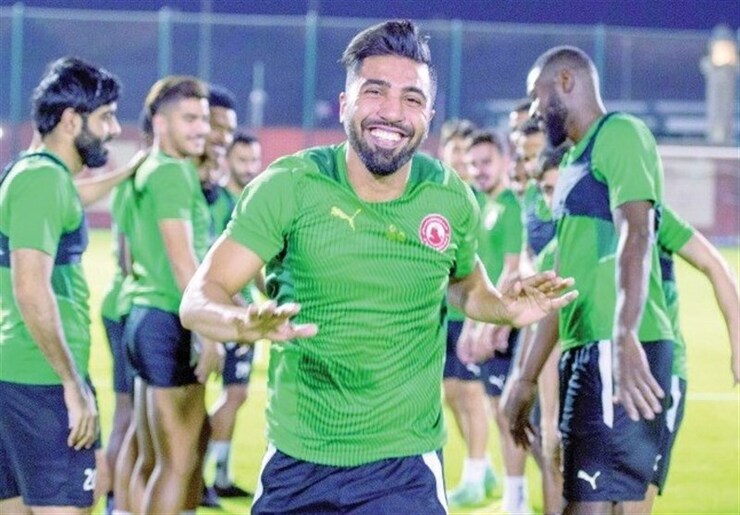 بازیکن پیشین استقلال با وجود شرایط ناپایداری که در تیم خود دارد، قصد بازگشت به فوتبال ایران را ندارد.