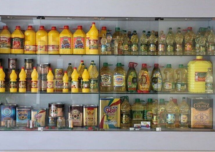 معاون وزارت جهاد کشاورزی با بیان اینکه کمبود روغن تا یک هفته آینده رفع می‌شود، گفت: دولت هزینه‌های سربار تولیدکنندگان را با پرداخت یارانه مستقیم به آنها برطرف می‌کند تا فشاری به قیمت مصرف کننده وارد نشود.