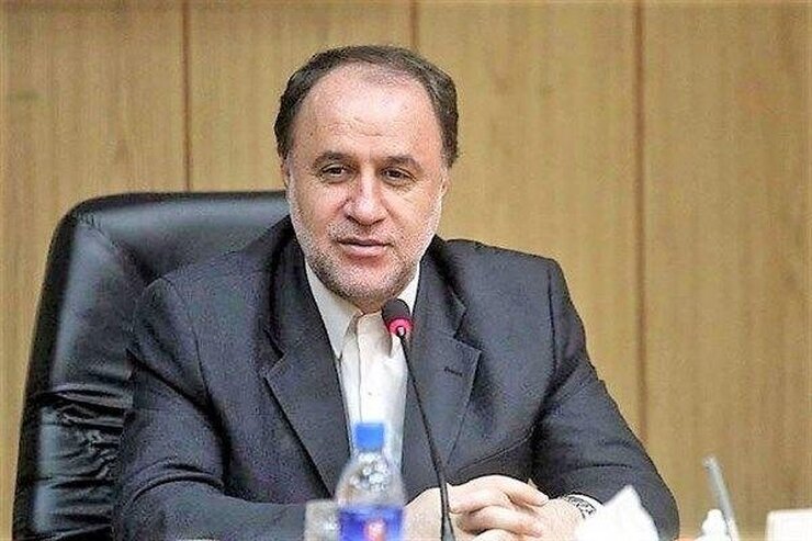 رئیس کمیسیون برنامه و بودجه مجلس با بیان اینکه اراده مجلس این است که معیشت مردم به خطر نیفتد، گفت: از همان ابتدا پیش بینی مجلس این بود که اگر بخواهیم در سال ۱۴۰۱ قیمت‌ها را کنترل کنیم، نیاز به ۳۵۰ هزار میلیارد تومان یارانه داریم.