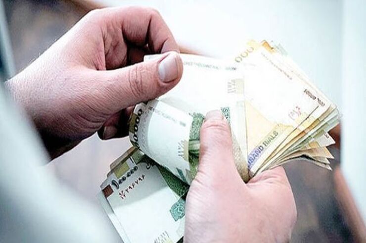 نایب رئیس شورای شهر تهران از ترمیم حقوق کارمندان ثابت شهرداری خبر داد.