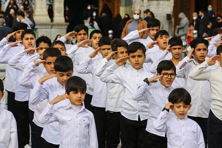 حجت الاسلام سعید آخوندی، فعال فرهنگی و مذهبی از اجرای نماهنگ «سلام فرمانده» در مشهد خبر داد.