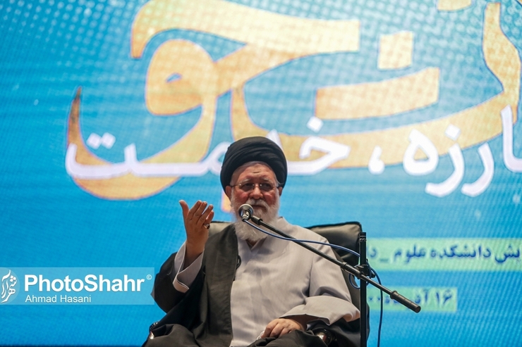 امام جمعه مشهد و نماینده، ولی فقیه در خراسان رضوی گفت: اگر بررسی کنید در تمام طول تاریخ در هیچ زمانی پهنه رسالت روحانیت به این اندازه وسعت نداشته است. در هیچ زمانی این میزان از فداکاری‌ها به این اندازه نبوده است. به همان اندازه که دشمنی‌ها در دنیا افزایش پیدا کرده، اقتدار روحانیت نیز بیشتر شده است.