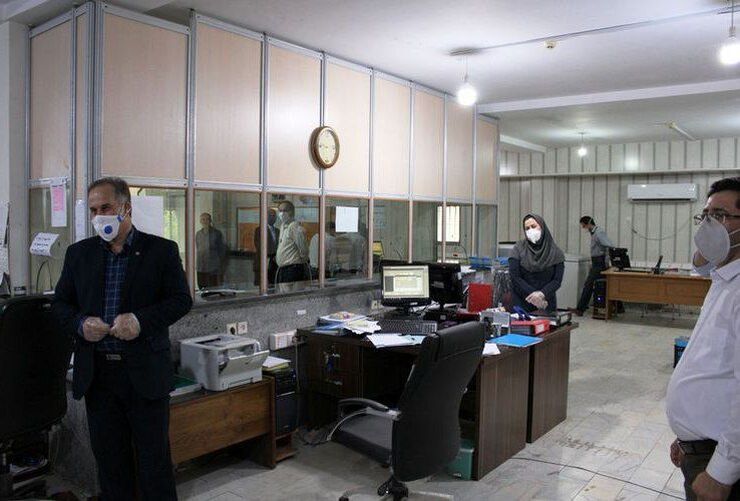 کمیته اضطرار آلودگی هوا لحظاتی قبل تشکیل جلسه داد و با توجه به بهبود شرایط آلودگی هوا فردا(چهارشنبه) ادارات تعطیل نخواهد بود.