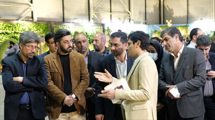 شهردار مشهد گفت: مشهد یکی از قطب‌های تولید گل‌وگیاه در کشور است و شهرداری مشهد تلاش می‌کند تا از این بازار حمایت کند.