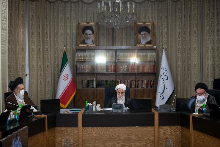دبیر شورای نگهبان گفت: دستگاه‌های نظارتی با برخورد سریع و قاطع با سوءاستفاده‌گران، نگذارند مردم متحمل سختی شوند؛ چرا که نظارت دقیق از مهم‌ترین عوامل موفقیت این طرح است.