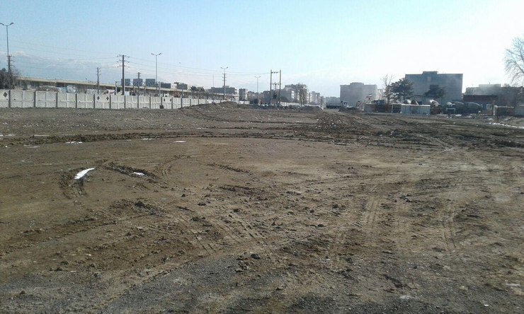 رئیس کمیسیون شهرسازی و معماری شورای اسلامی شهر مشهدمقدس گفت: ۲ هزارو ۳۰۰ هکتار زمین بزرگ مقیاس در پهنه شمال شرق مشهد، در عین حال که فرصت ارزنده‌ای پیش روی شهر و مدیریت شهری است، اگر به درستی سامان دهی و تعیین تکلیف نشود، تهدیدی برای مشهد خواهد شد.