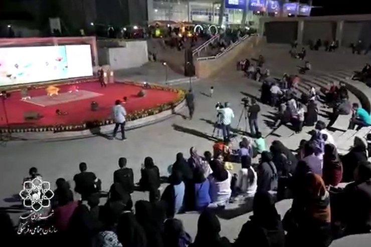 رویداد فرهنگی آموزشی «به طراوت گل» به همت سازمان اجتماعی و فرهنگی شهرداری مشهد در محل نمایشگاه بین المللی این شهر برگزار شد.