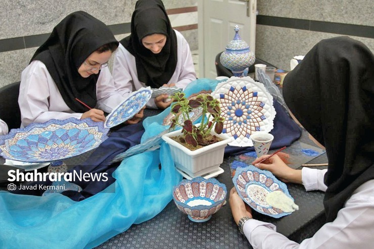 اواخر فروردین ۱۴۰۱، سیدعبدا... ارجائی، شهردار مشهد، با ارائه پیشنهادی به شورای اسلامی شهر مشهد، از کمک مشترک سیصد میلیارد تومانی شهرداری و دو نهاد دیگر (بنیاد برکت و بانک عامل) برای ایجاد اشتغال زنان حاشیه مشهد خبر داد.
