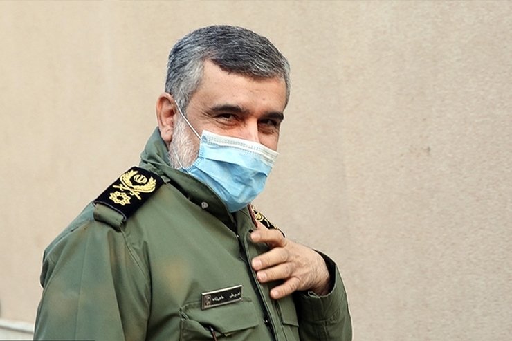فرمانده نیروی هوافضای سپاه گفت: تماشای فیلم «موقعیت مهدی» خاطرات زیادی را برایم زنده کرد. شهید حاج‌احمد کاظمی تا هنگام شهادت همیشه خاطره آخرین تماسش با شهید باکری را با گریه برایمان تعریف می‌کرد.