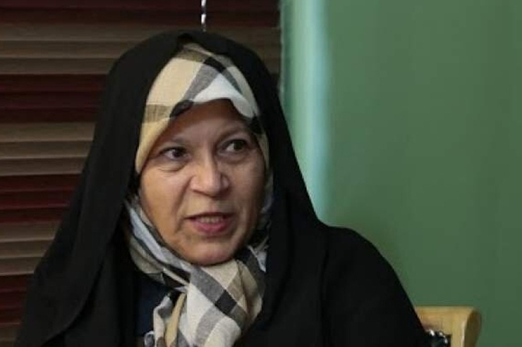 فانئزه هاشمی ضمن ارائه توضیحی درباره سخنانش در فیلم منتشر شده از او ، بابت «احتمال خطا در بیان» از «مؤمنان آزاداندیشی که برداشت توهین‌آمیزی داشته‌اند»، پوزش خواست.