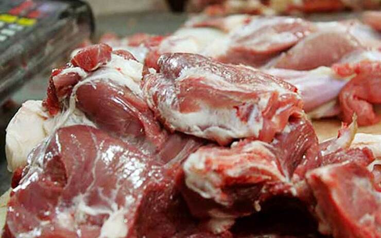 رئیس اتحادیه تهیه و توزیع گوشت گوسفندی گفت: گوشت گوساله بدون استخوان در واحد‌های صنفی کیلویی ۲۵۰ هزار تومان به فروش می‌رسد این در حالی است که نرخ گوشت گوساله هفته گذشته ۲۳۰ هزار تومان بود.