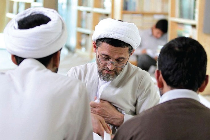 امام جماعت مسجد صنعتگران پس از دو دهه فعالیت تربیتی و پرورشی بر محور مسجد بیان می‌کند.